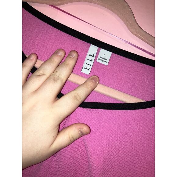 ELLE Pink Textured Knit Peplum Top w/ Keyhole Detail Size Large - Picture 6 of 6